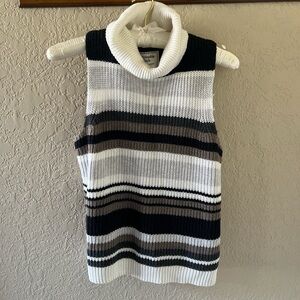 Abercrombie & Fitch Black and White Striped Cowl Neck Sweater